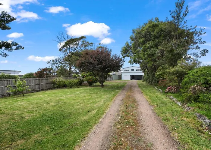 Lake Tyers Beach House